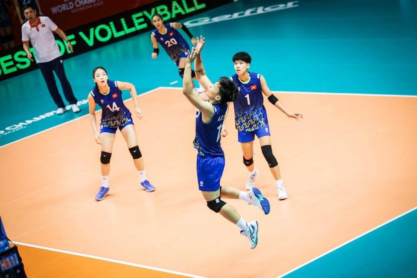 U21 Việt Nam thắng set 1 trước Serbia